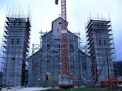Župna crkva Sv Obitleji u Kupresu u izgradnji
